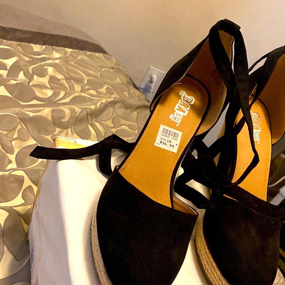 Wedged shoe